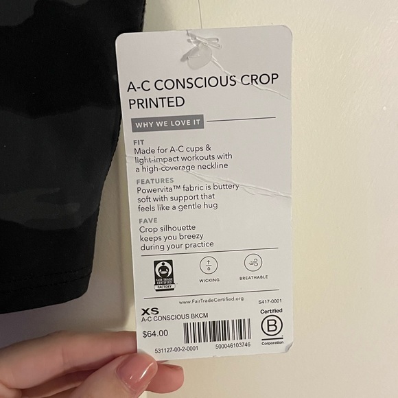 NWT Athleta Conscious Crop Printed - Picture 4 of 6